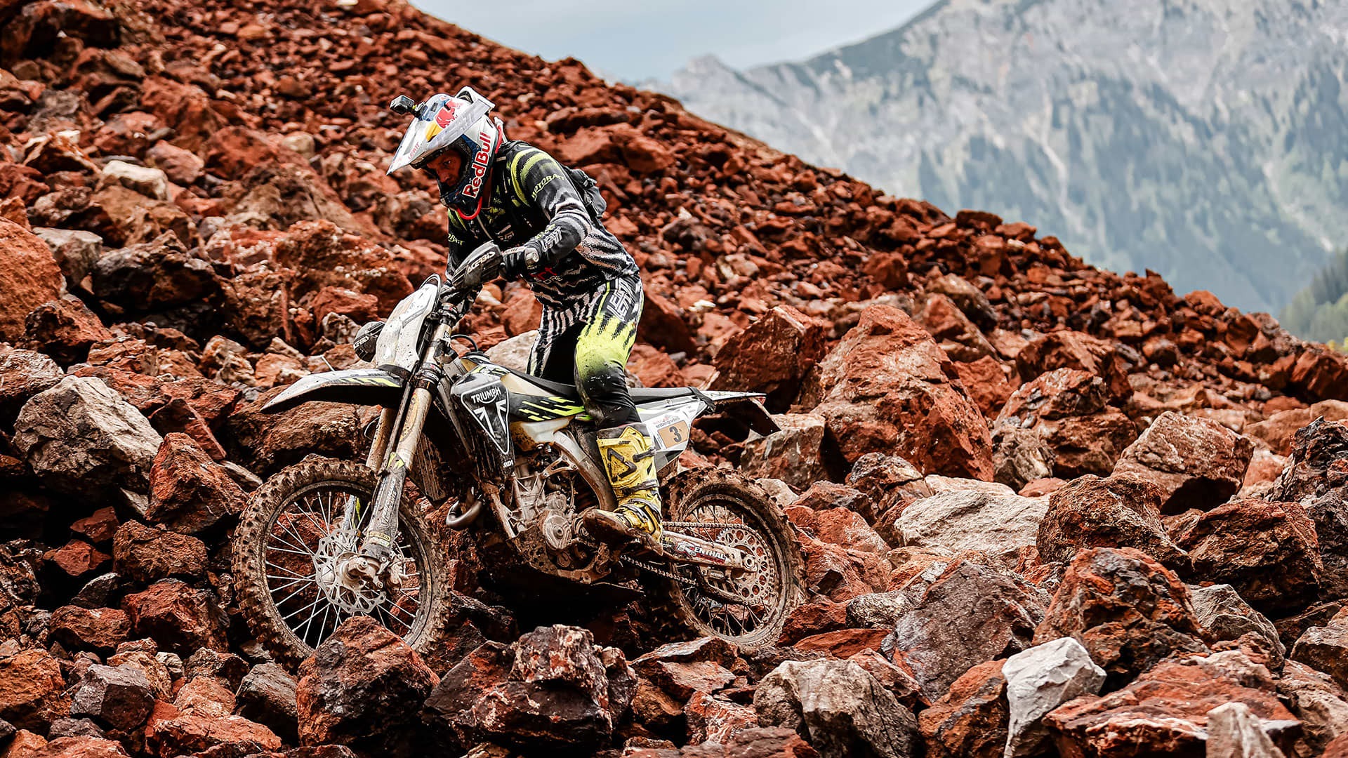 Jonny Walker Triunfa en El Red Bull Erzbergrodeo 2025 Con Un Increíble Sexto Puesto