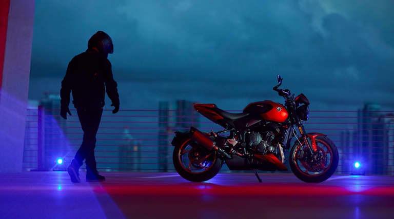 Triumph Desvela La Nueva Trident 800 Creada Para Eclipsar